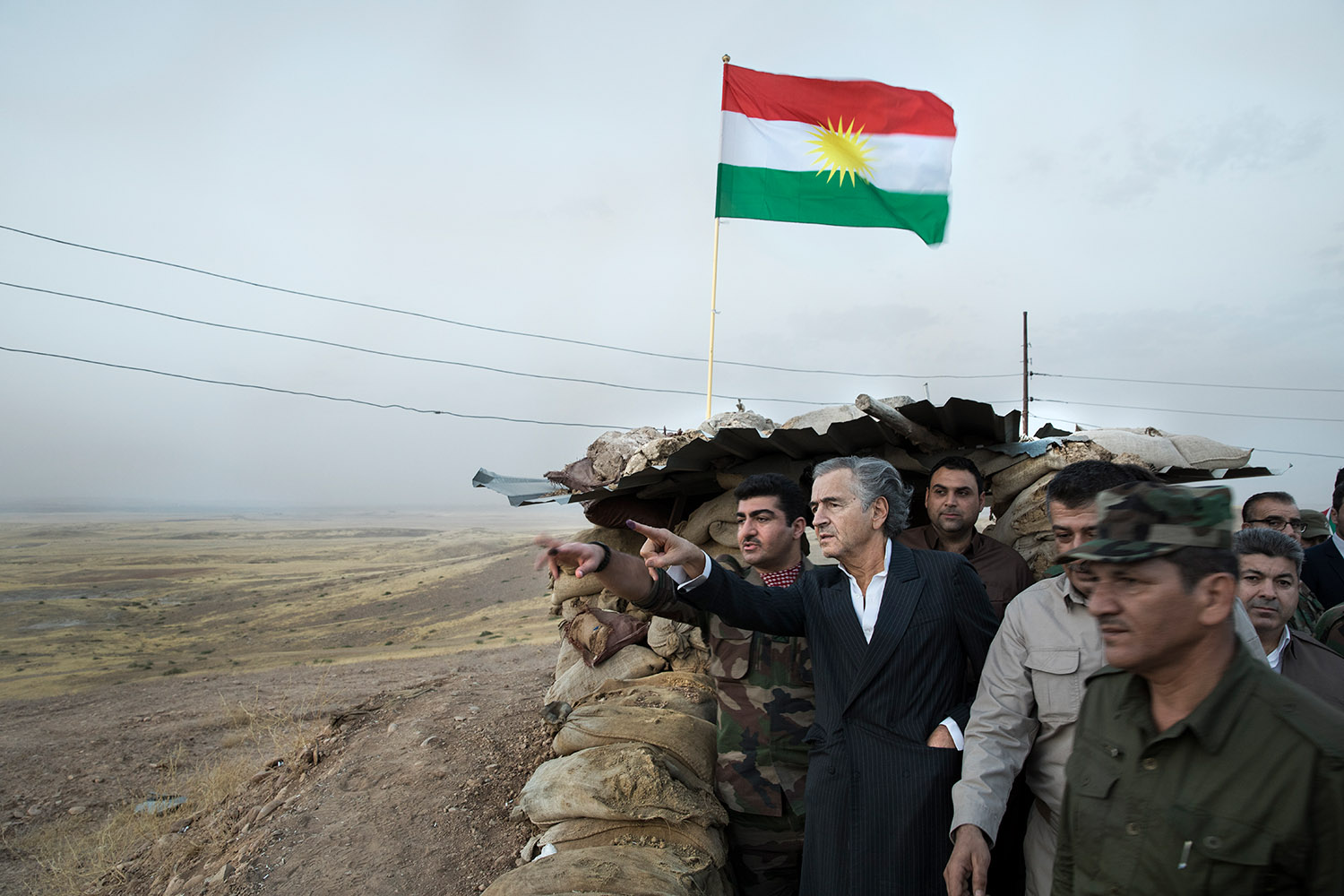 Bernard-Henri Lévy with general Sirwan Barzani and the Peshmerga