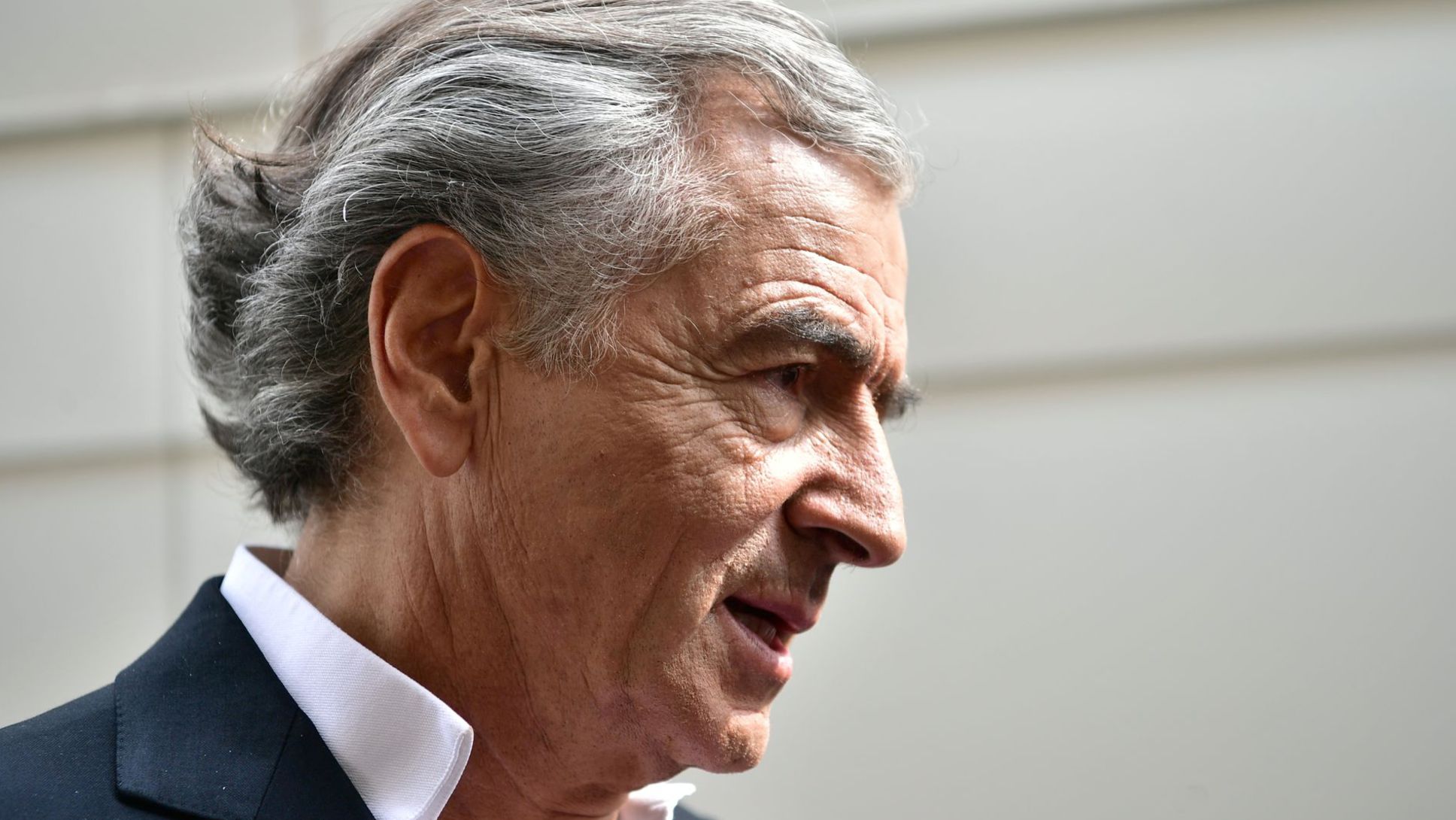 Le-philosophe-bernard-henri-levy-photographie-a-paris-le-5-mai.jpg