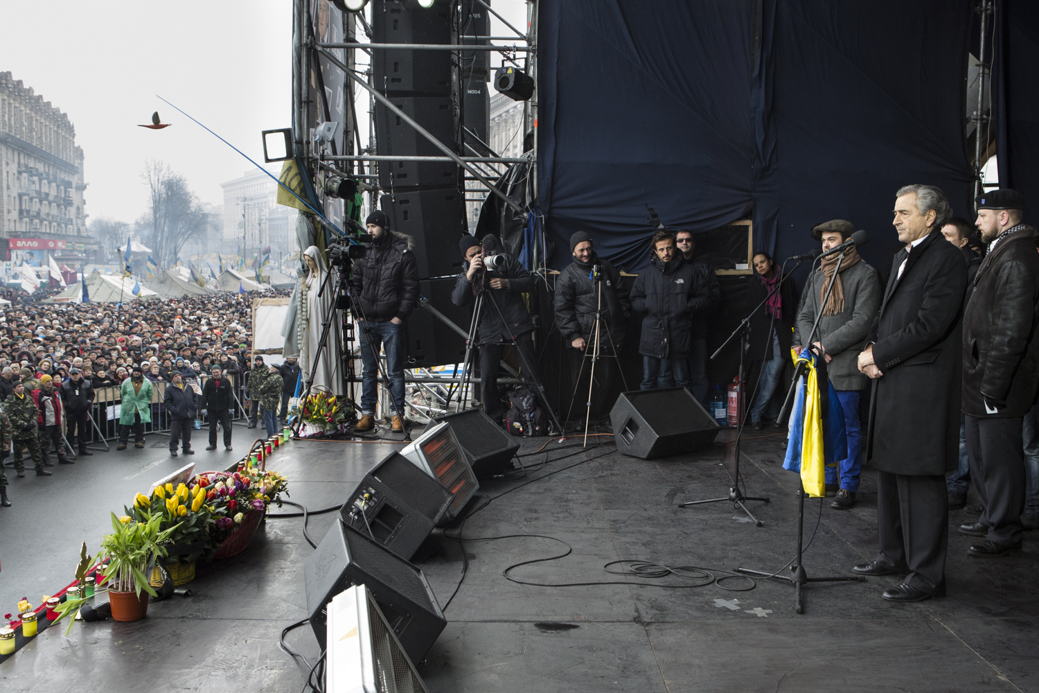 Intervention de Bernard-Henri Levy sur la place Maidan à Kiev le 2 mars 2014.