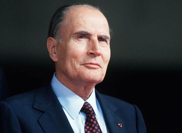 Portrait en couleur de François Mitterrand