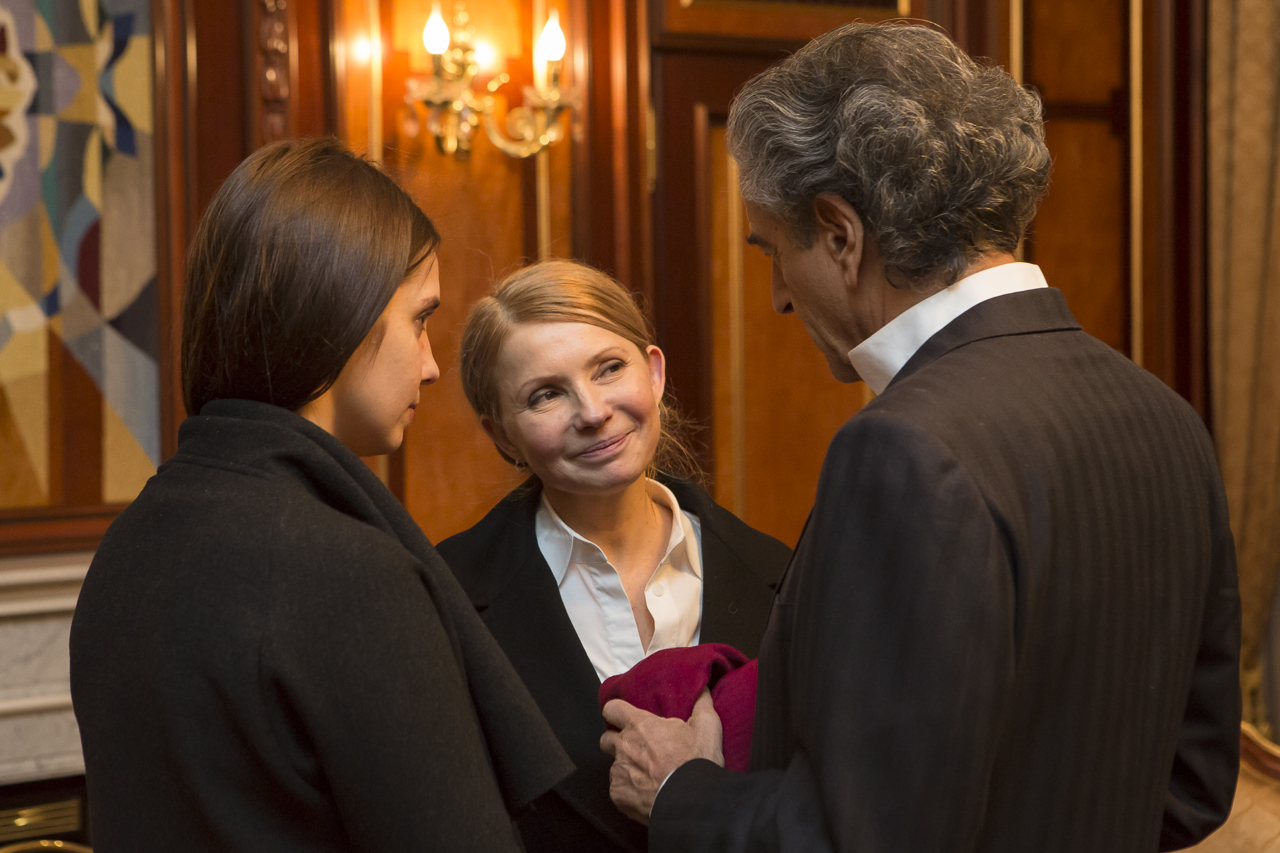 Rencontre entre Bernard-Henri Lévy et Ioulia Tymochenko à la Rada centrale .
