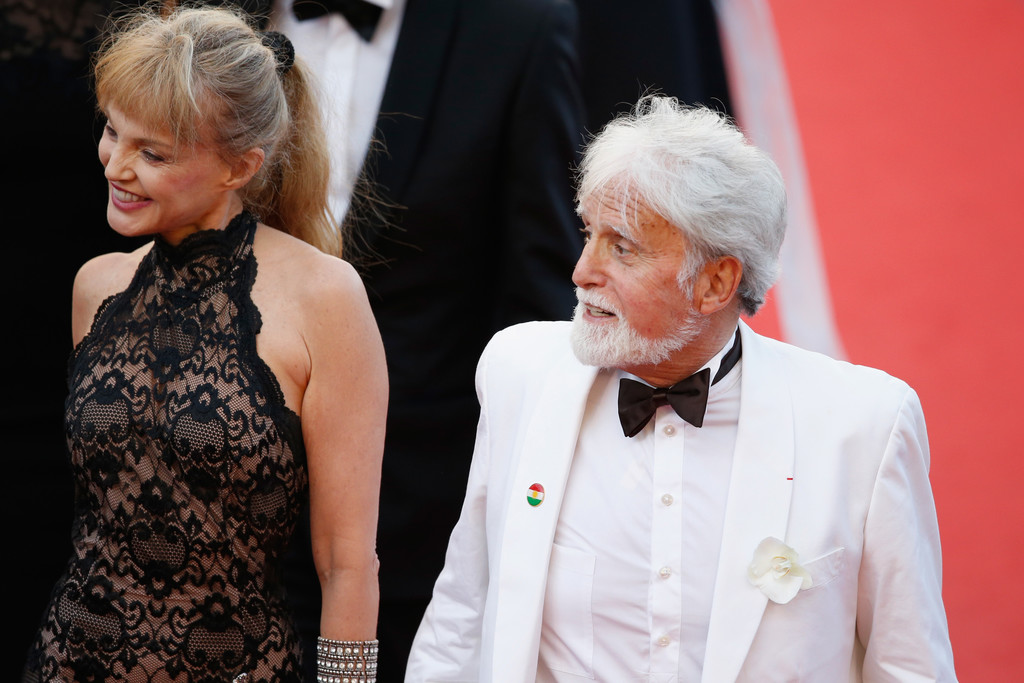 Arielle Dombasle et Jacques Bérès sur le tapis rouge du Festival de Cannes