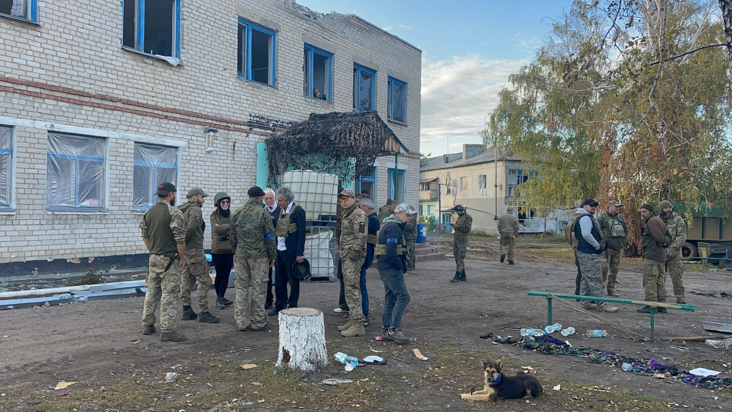 Bernard-Henri Lévy talks with the Carpathian Sich Battalion in Ukraine.