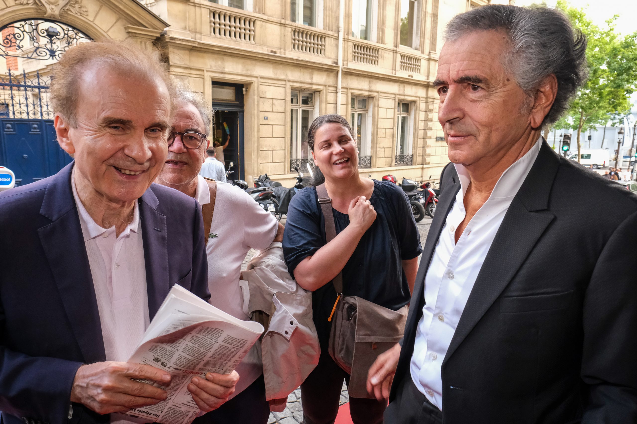 Bernard-Henri Lévy and Kendal Nezan, during the preview of BHL's film "Why Ukraine", at the Cinéma Le Balzac in Paris.