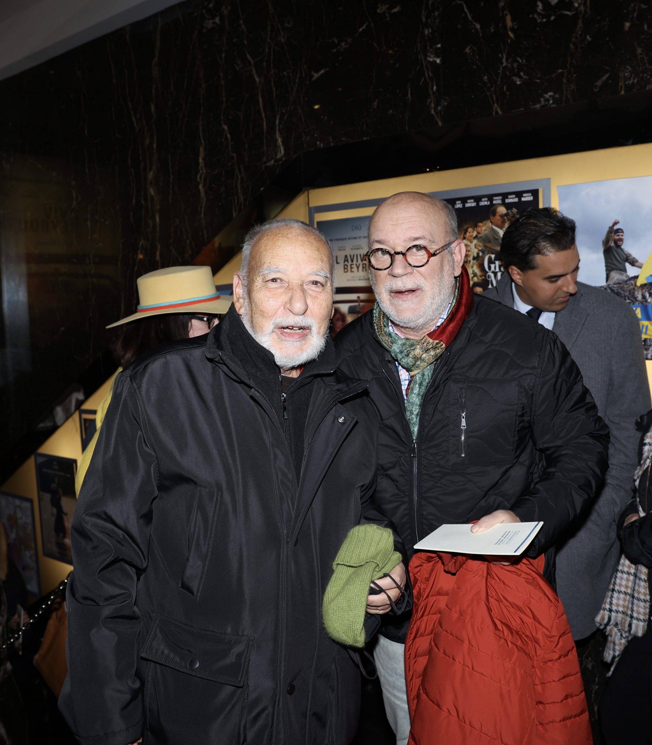 Tahar Ben Jelloun et Marc Lambron lors de l'avant-première du film de BHL, « Slava Ukraini », le 6 février 2023 au Balzac.