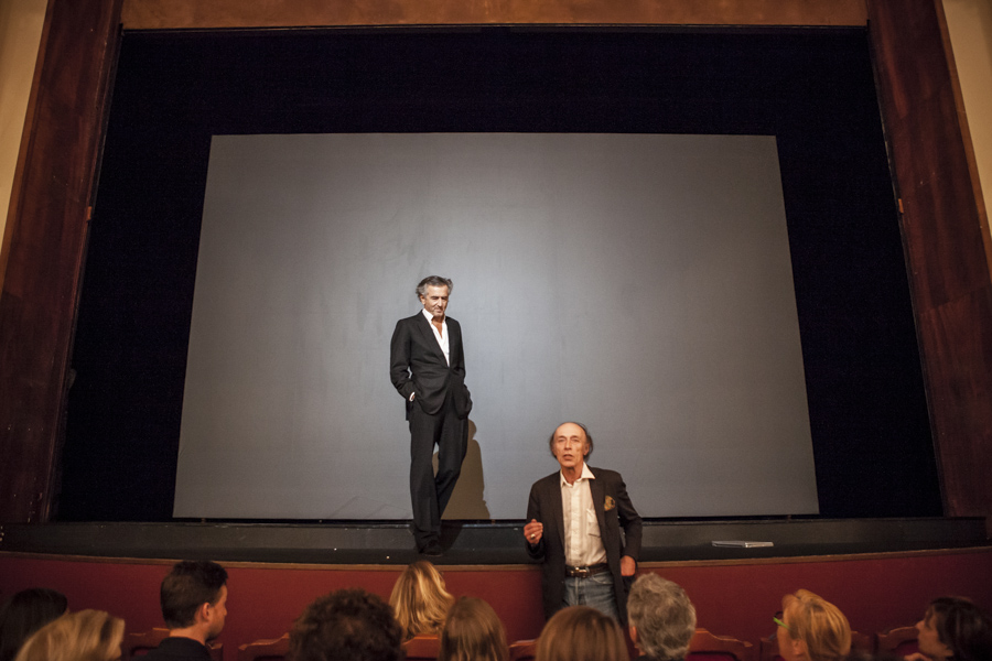 Bernard-Henri Lévy et Bernard Schalscha, au Théâtre de l'Atelier.