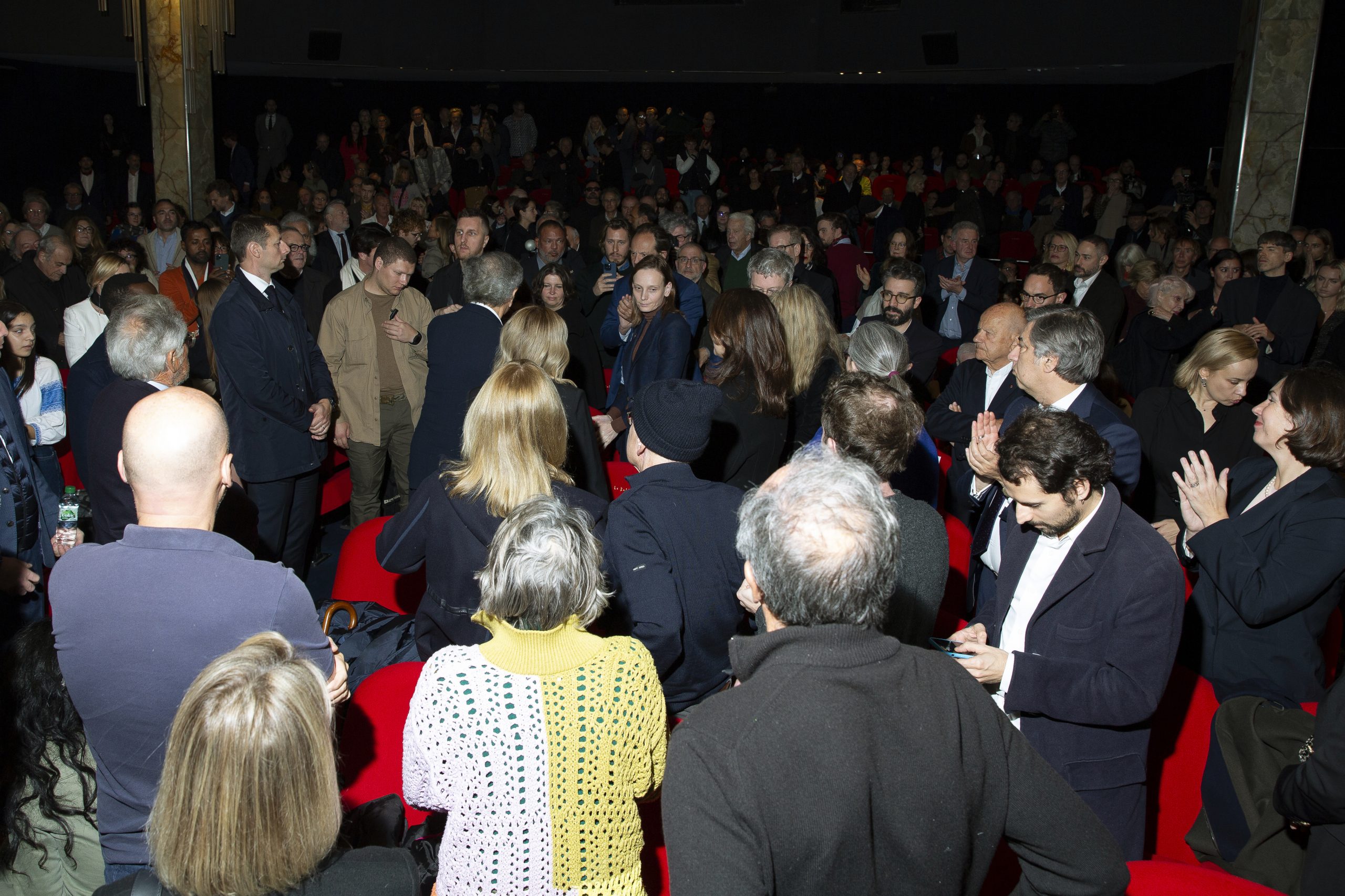 Standing ovation pour le film de BHL « L'Ukraine au coeur », au cinéma parisien Le Balzac.