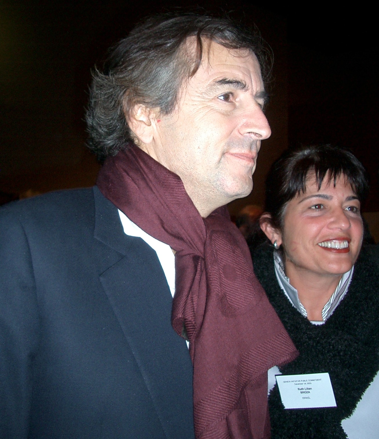 Bernard-Henri Lévy à Genève, le 1er décembre 2003, pour la signature des Accords de Genève.