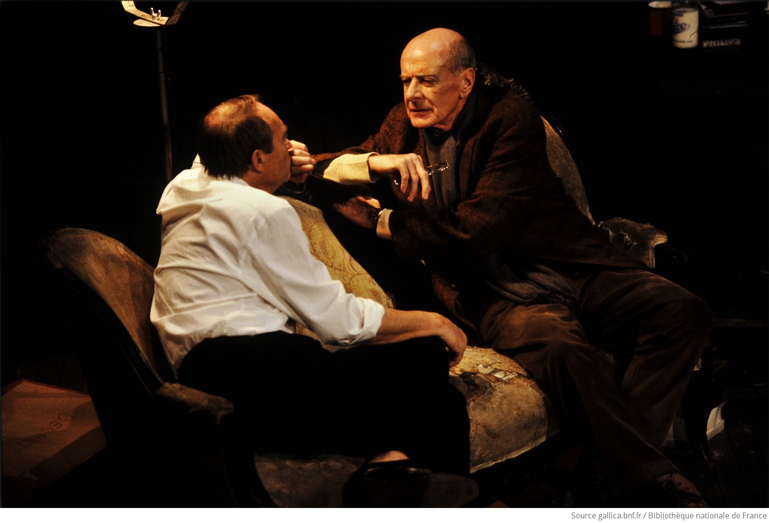 Pierre Vaneck dans le rôle d'Anatole, et Jacques François dans le rôle du Professeur ; « Le Jugement dernier » de BHL